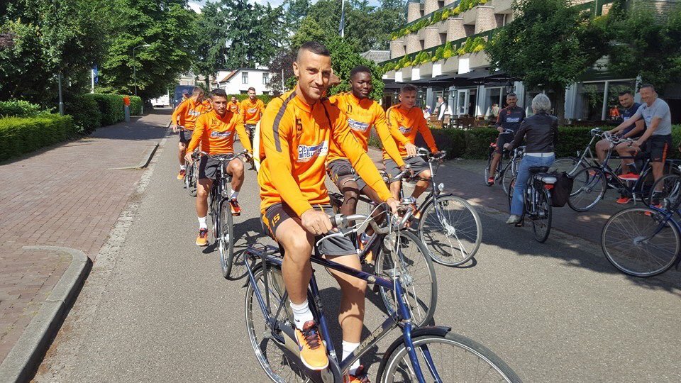 Photos: Muniru Sulley rides bike with Steaua Bucuresti teammates in pre-season