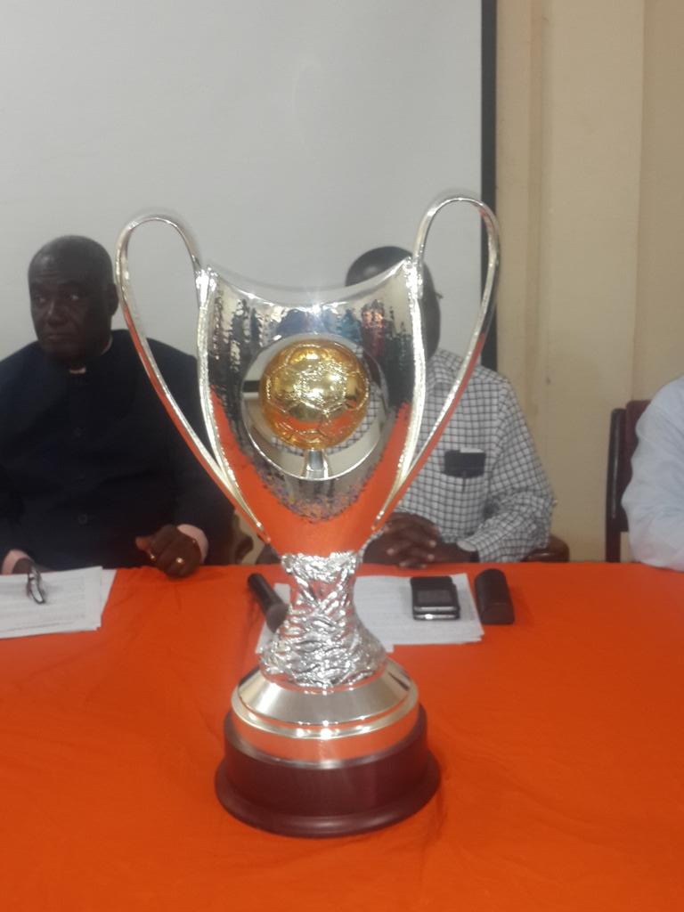 Ghana FA unveil “flashy”2015/16 Premier League trophy