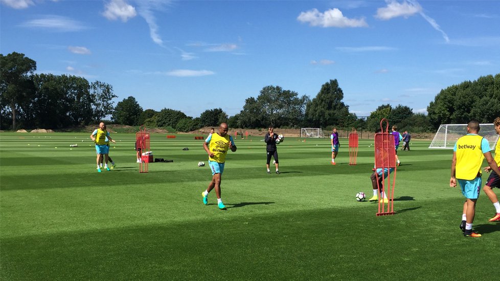 VIDEO: Andre Ayew begins training with West Ham United