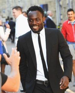 Michael Essien begins talks with Galatasaray over a possible move