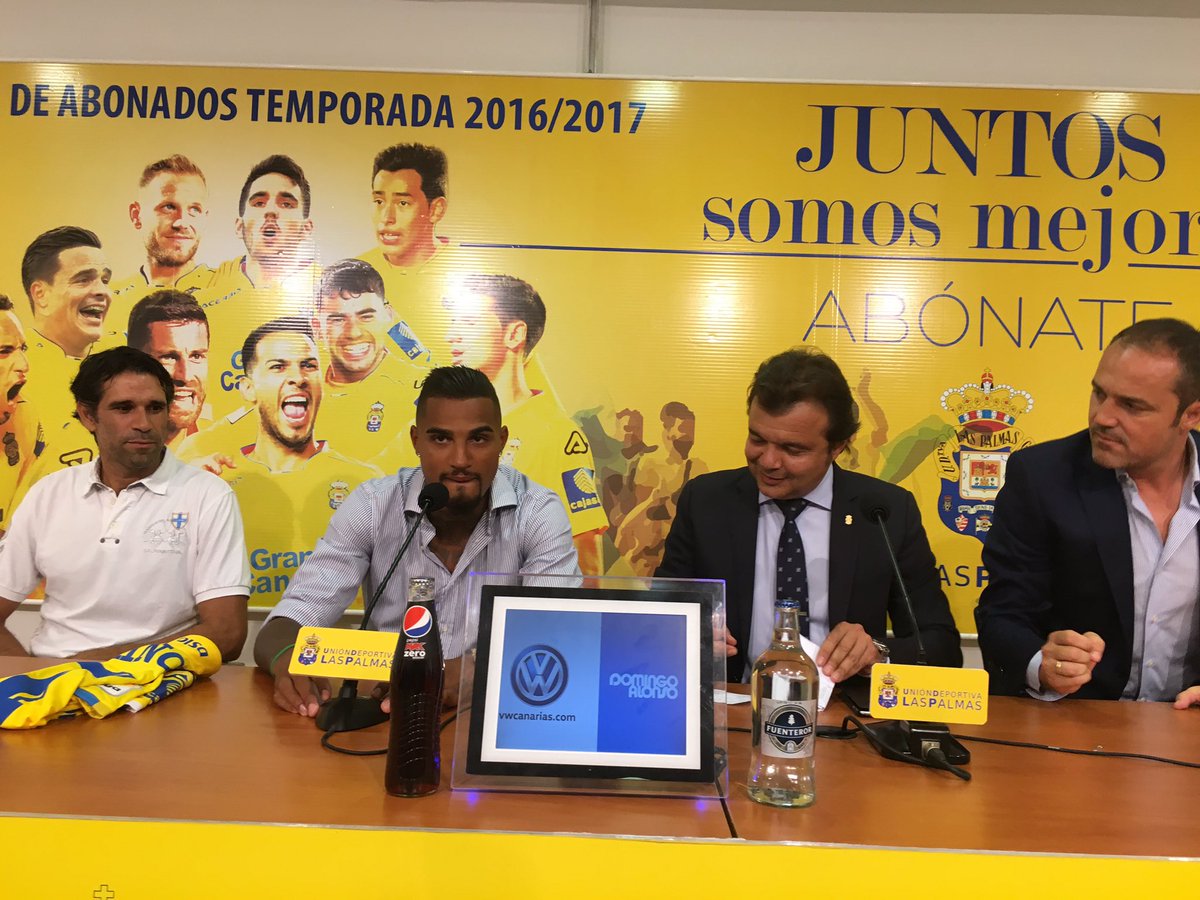 Video: Kevin-Prince Boateng presented to Las Palmas fans
