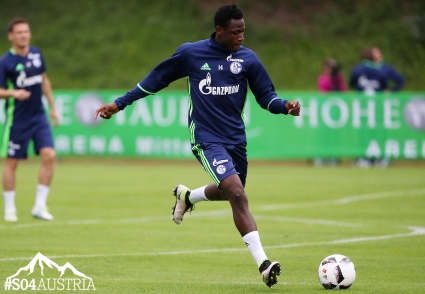 Video:  Baba Rahman starts training with Schalke 04, sets to make his debut on Thursday