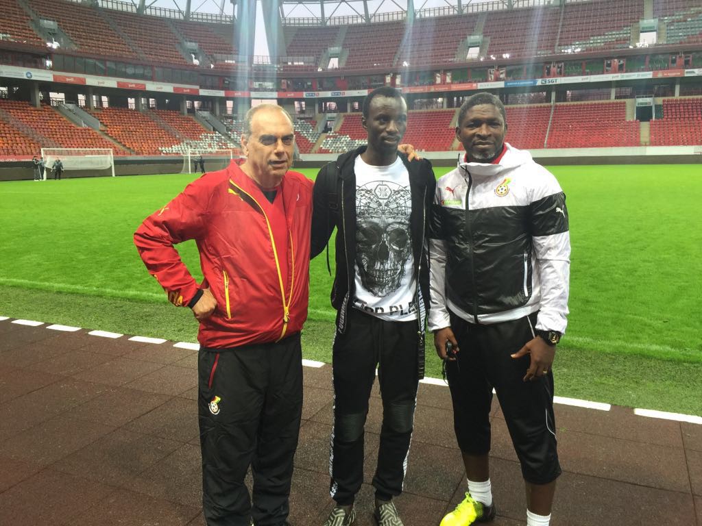 PHOTOS: Crocked Ghana midfielder Rabiu Mohammed visits Black Stars in Moscow