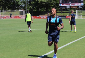 VIDEO: Andre Ayew returns to full scale training with West Ham United