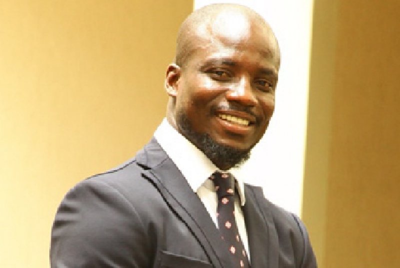 Ex-Ghana stars Appiah, Razak to boost Black Stars with visit