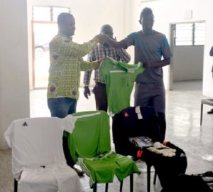Groupe Nduom donates kit to Elmina Sharks