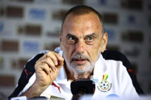 Avram Grant wants salaries of local players improved